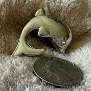 Liz Claiborne Silver Tone Dolphin Brooch Pin Sparkling Eye 1 7/8” by 1 1/2”